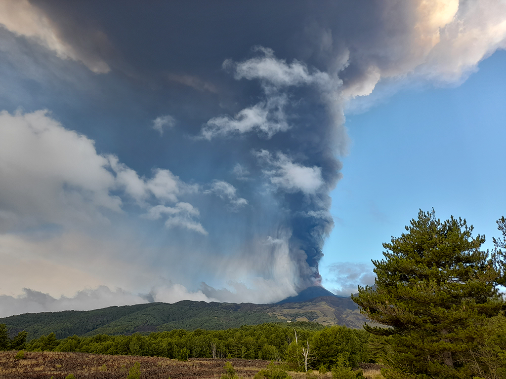 mount Etna eruption